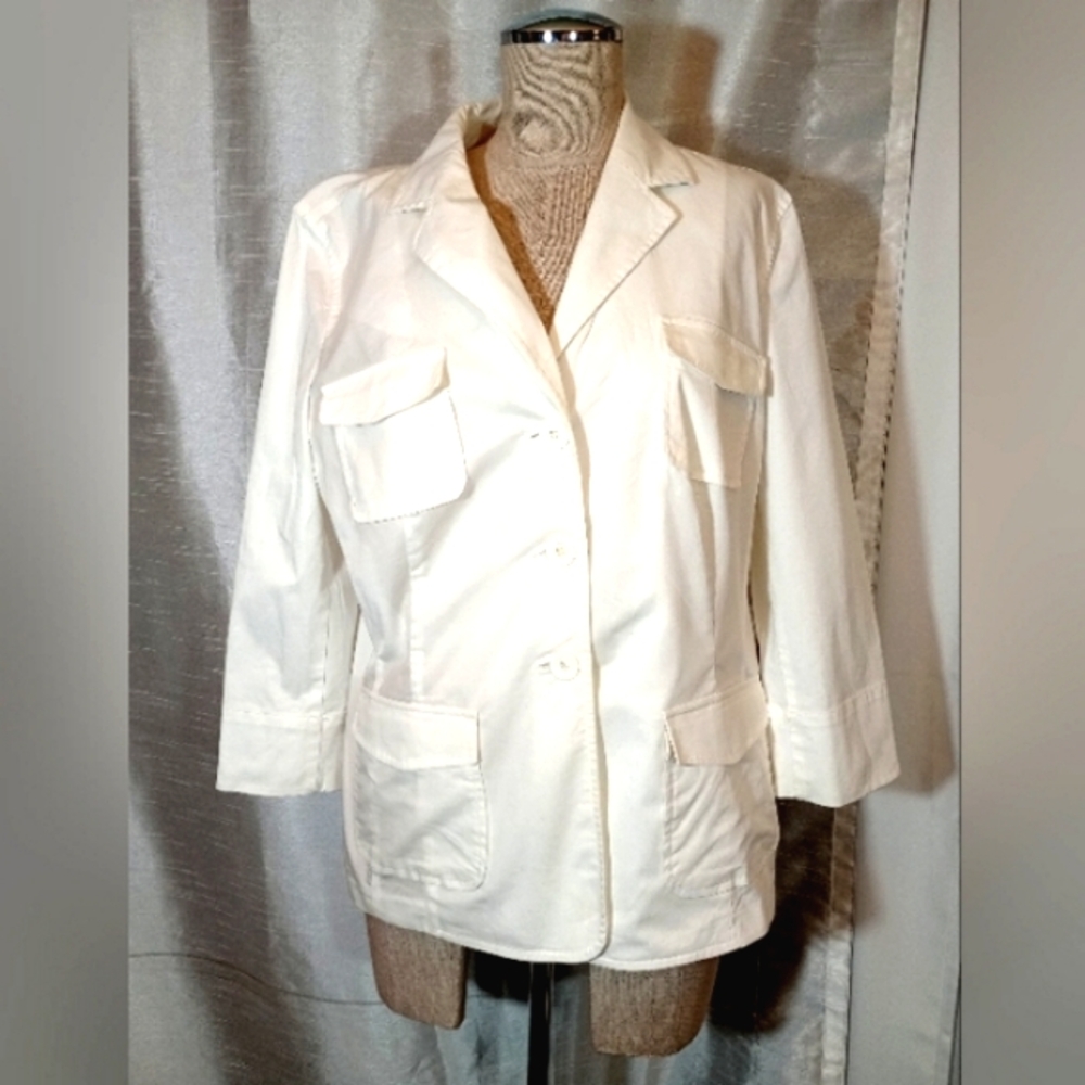 Hillard Hanson 3/4 Sleeve Jacket, White Cotton, 4 front Pockets, Collar, 10